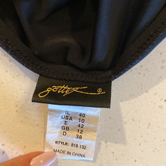 GOTTEX SET: One piece ♣️ Swimsuit with scarf SET - Picture 5 of 5